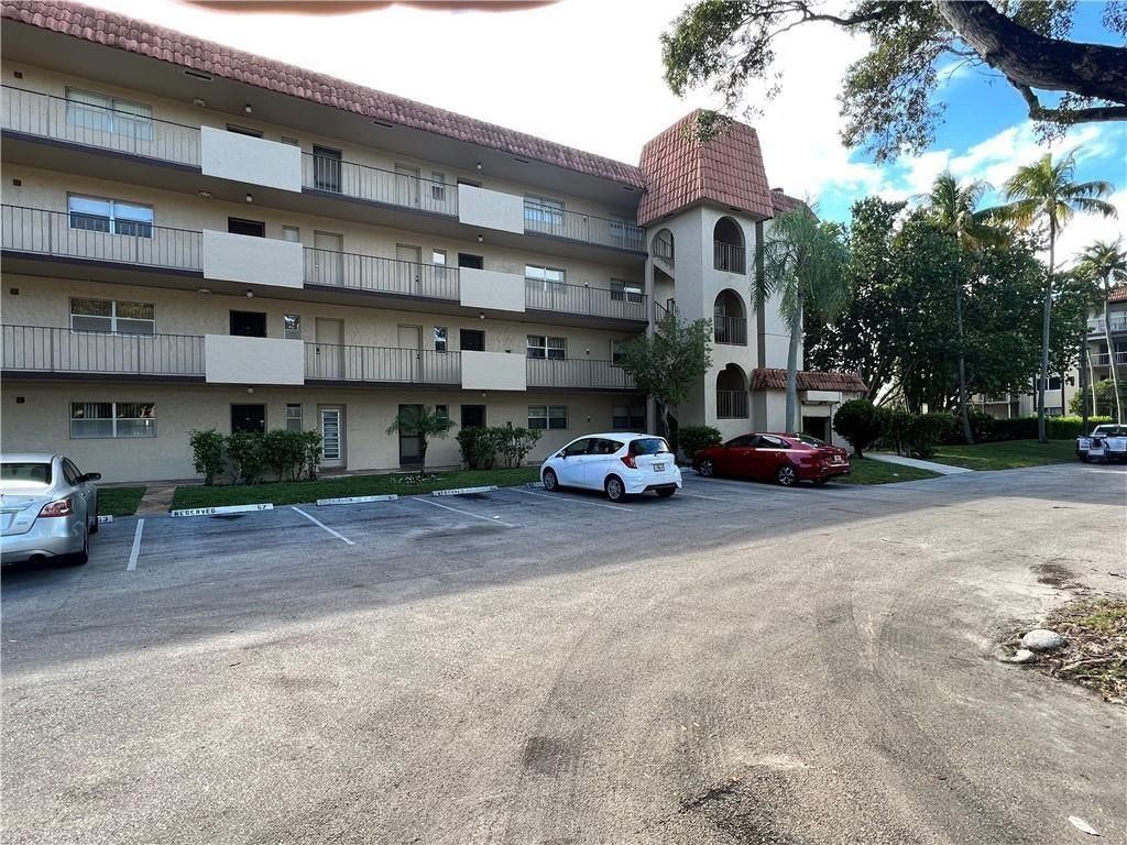 Photo of 6300 S Falls Circle Drive #412, Lauderhill, FL 33319 (MLS # F10552410)