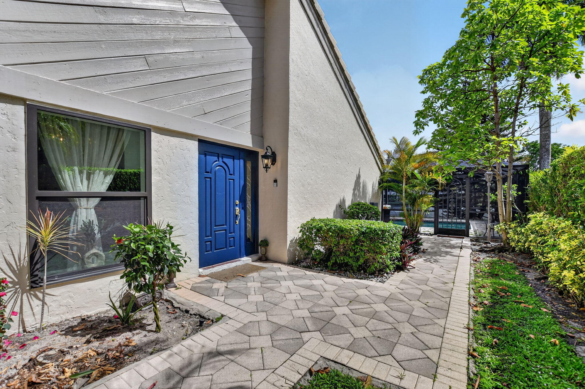 BOCA AZUL PH 1 - Residential Lease