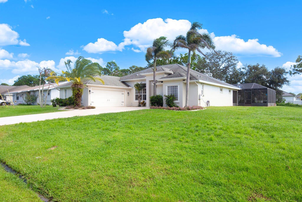 194 SW Voltair Terrace