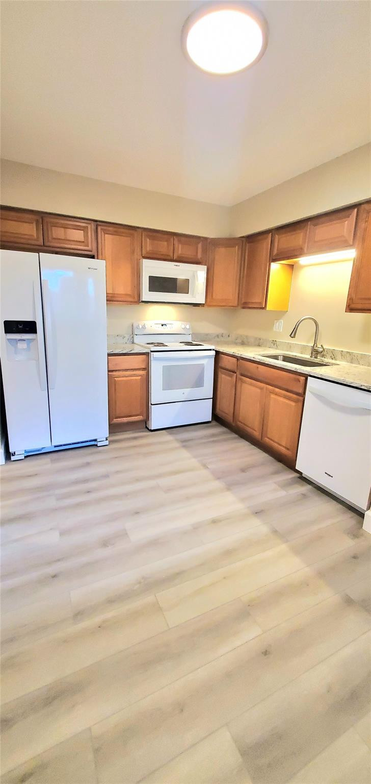 CORAL SPRINGS UNIVERSITY - Residential Lease