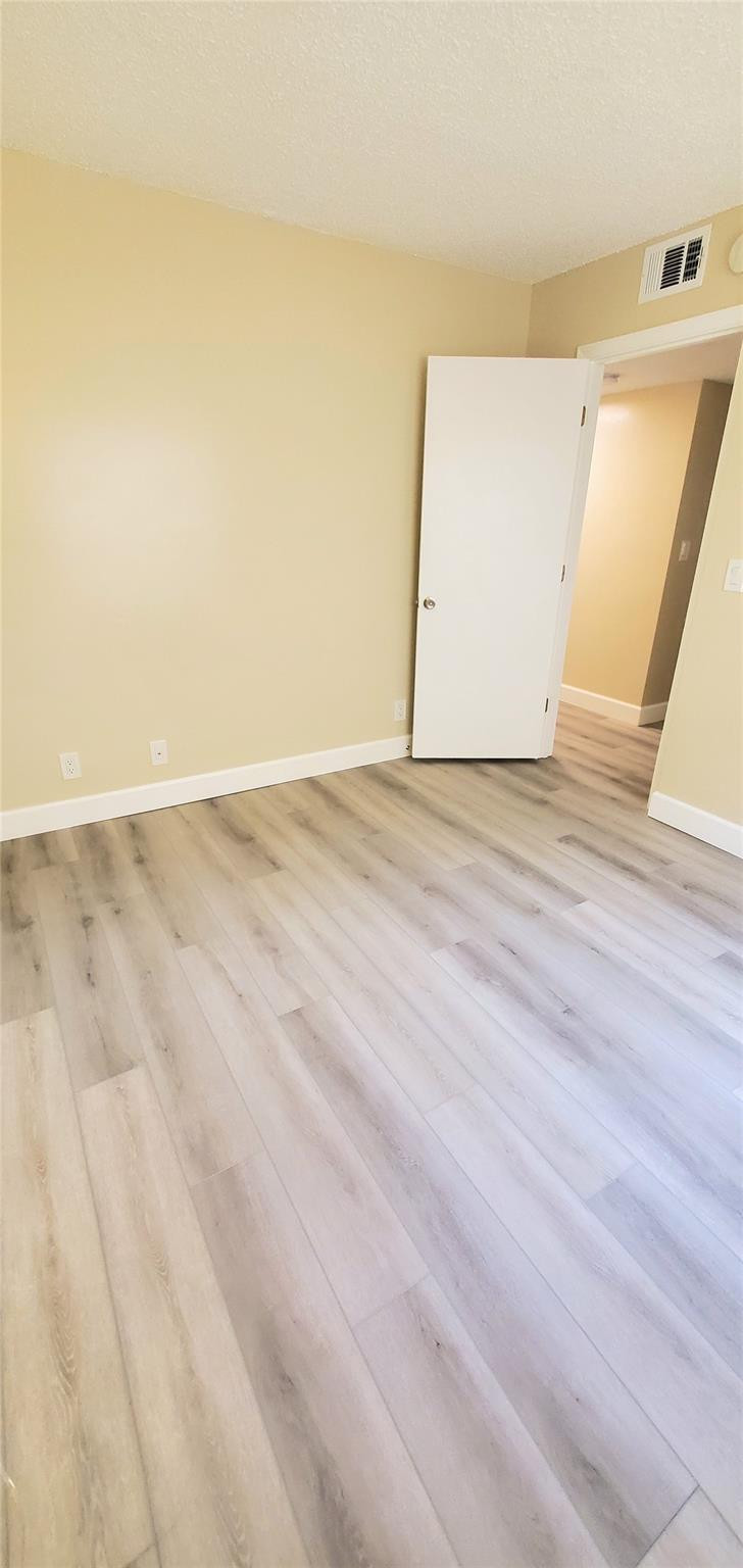 CORAL SPRINGS UNIVERSITY - Residential Lease