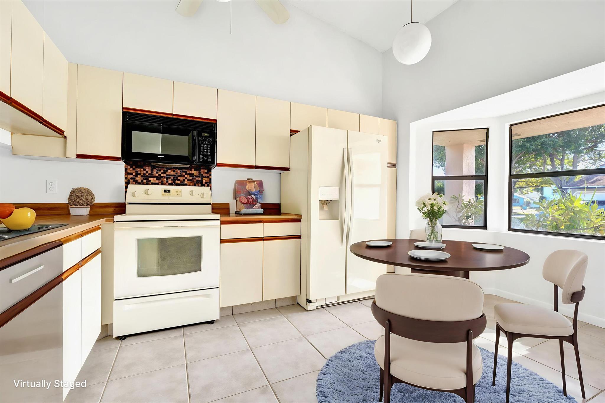 BOYNTON LAKES 5 - Residential