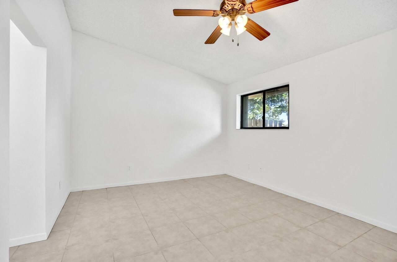 BOYNTON LAKES 5 - Residential