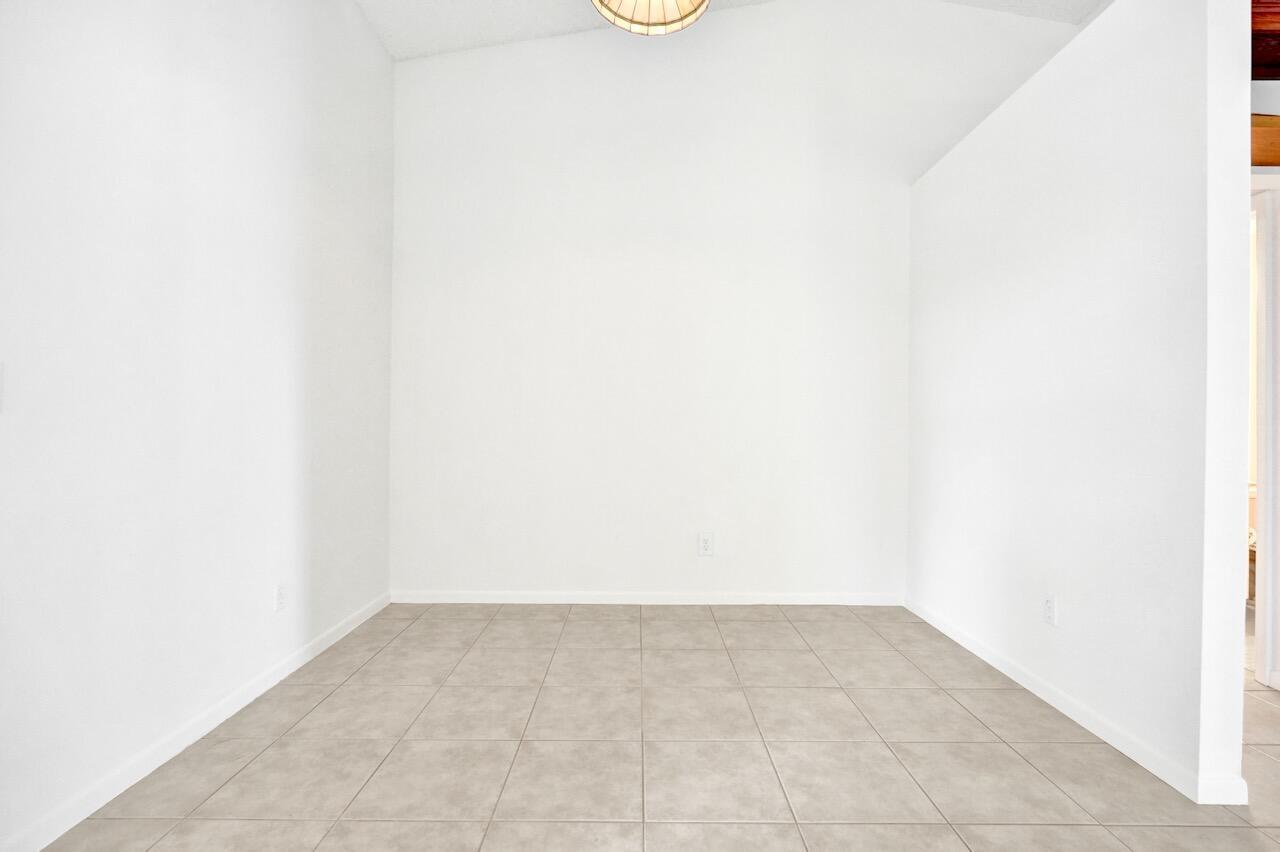 BOYNTON LAKES 5 - Residential