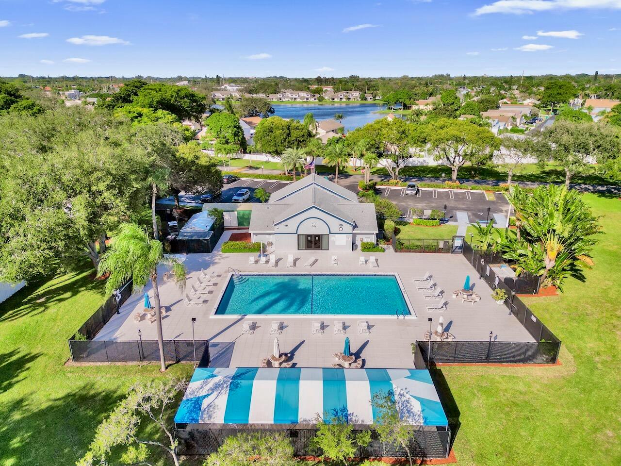 BOYNTON LAKES 5 - Residential