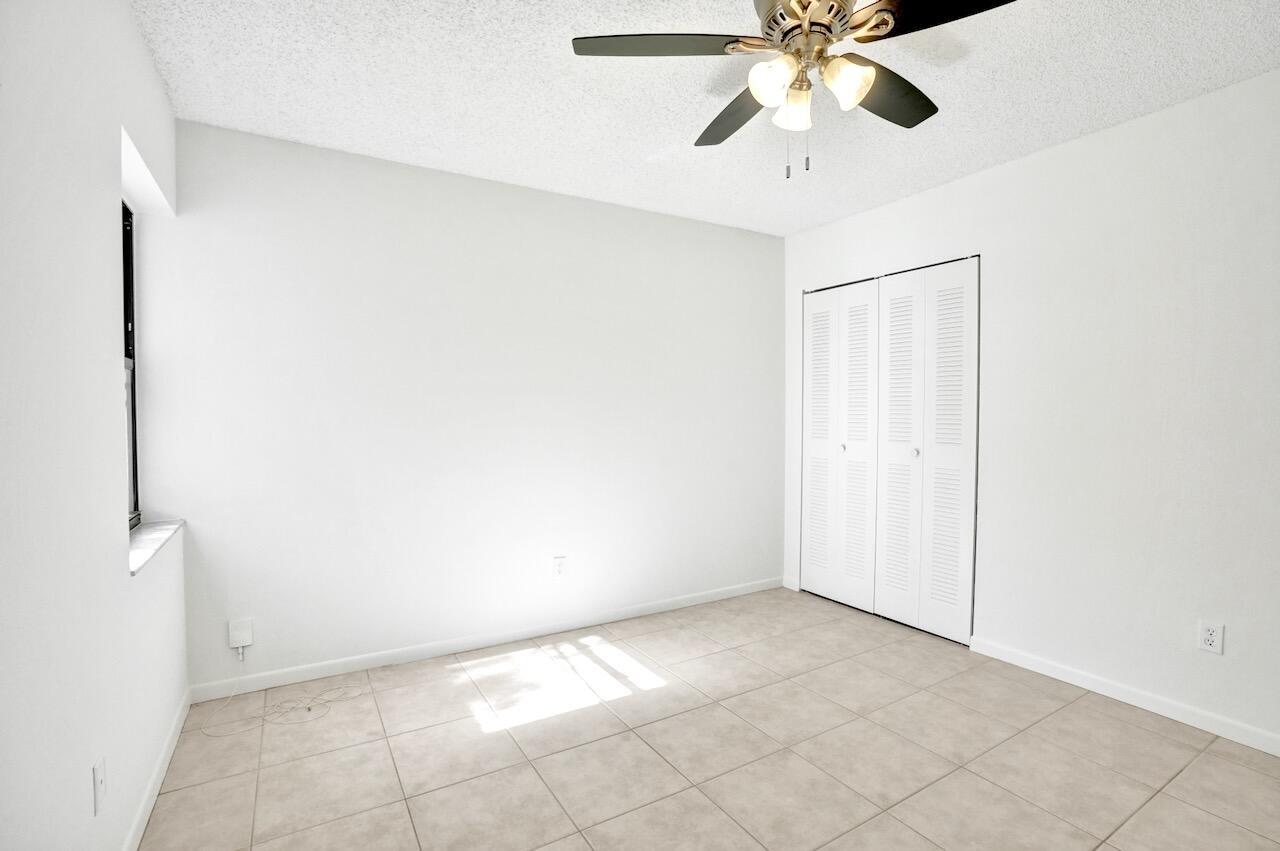 BOYNTON LAKES 5 - Residential