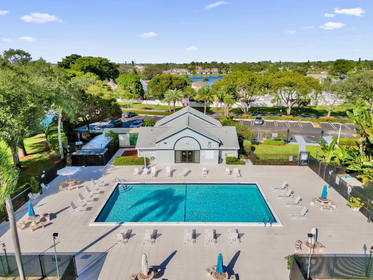 BOYNTON LAKES 5 - Residential