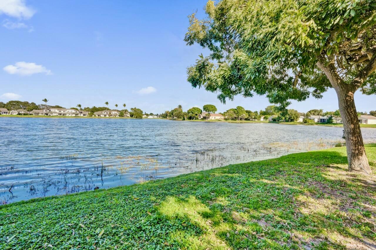 BOYNTON LAKES 5 - Residential