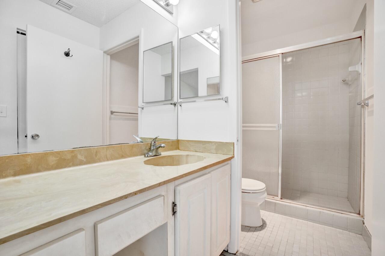 BOYNTON LAKES 5 - Residential