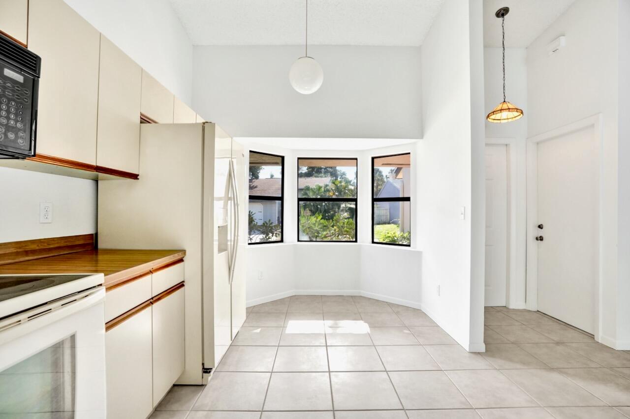 BOYNTON LAKES 5 - Residential