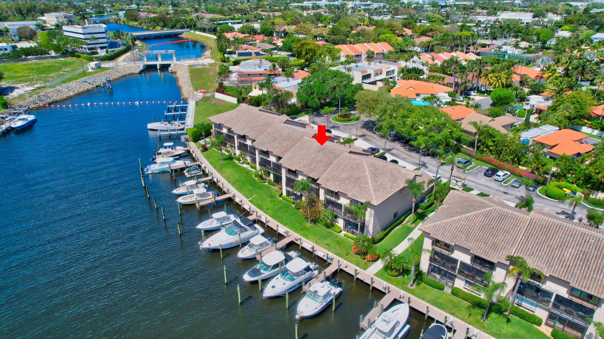 CAPTAINS WALK CONDO - Residential