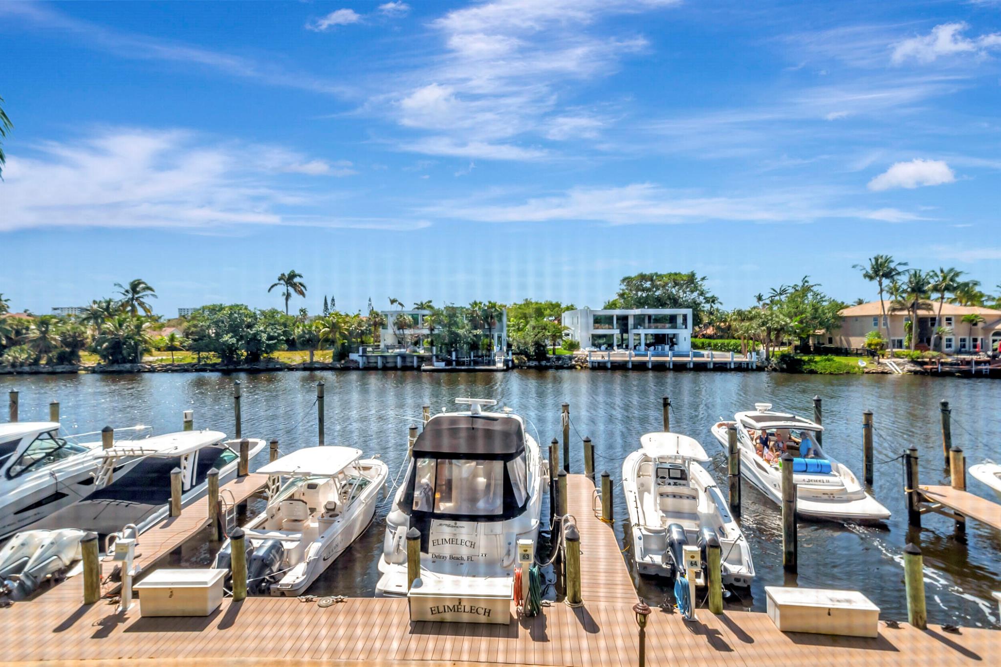 CAPTAINS WALK CONDO - Residential