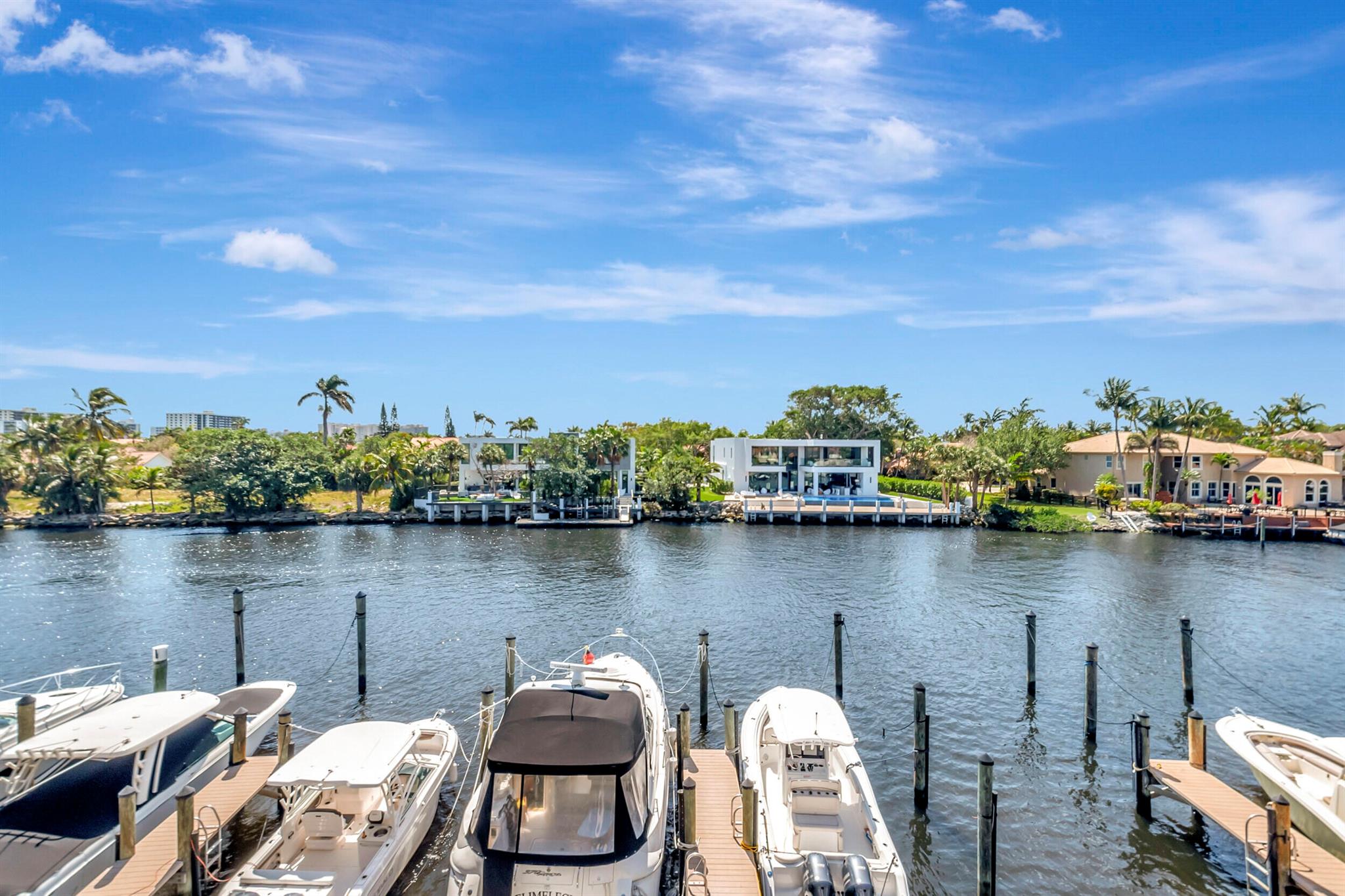 CAPTAINS WALK CONDO - Residential