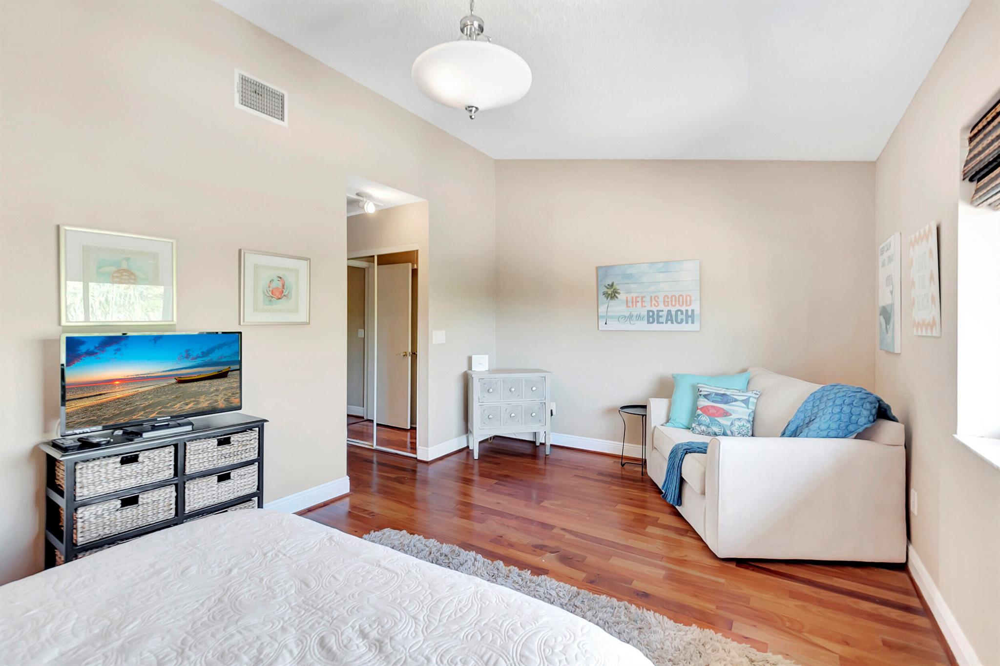 CAPTAINS WALK CONDO - Residential