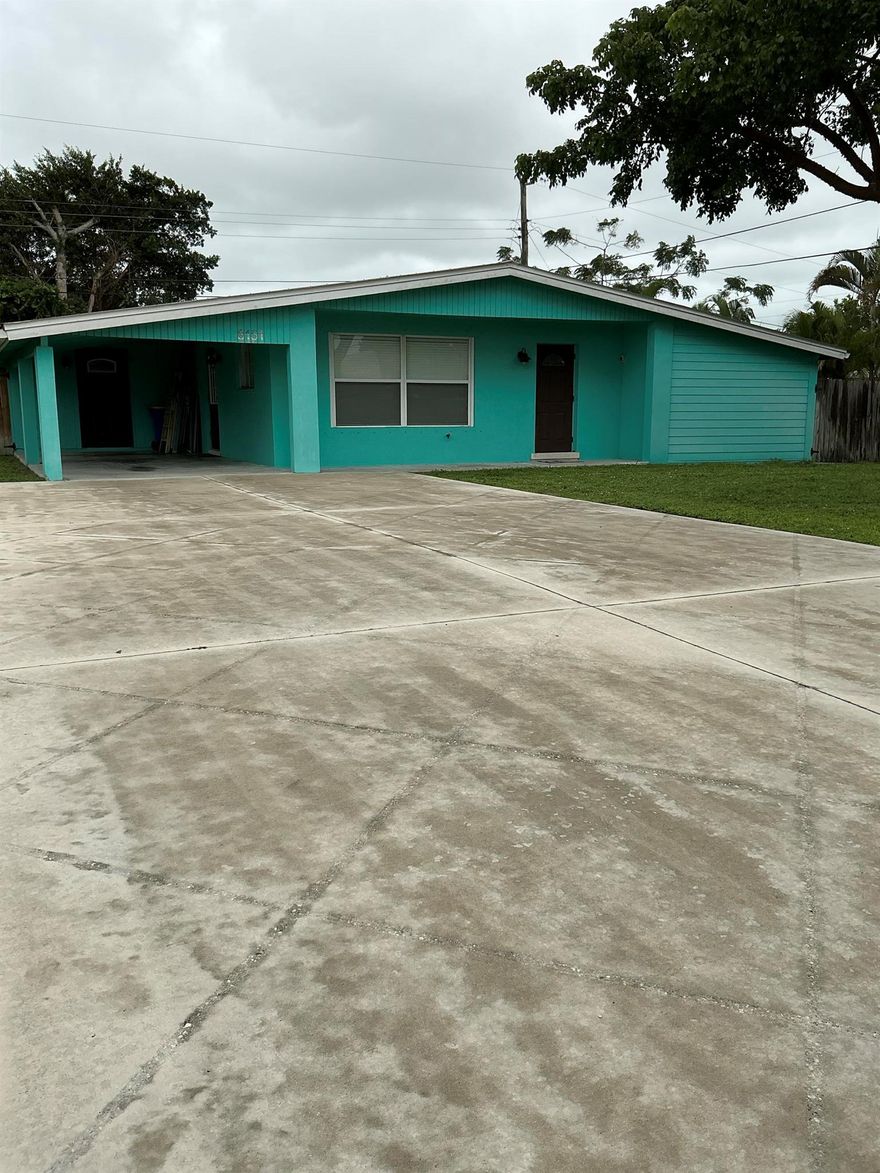 Adorable 2 Bedroom 1 Bath Charming single FamilyHome.  Updates.  Secluded back yard totally fencedIn. Central location. Close to shopping, restaurants And US Hwy 1.  This Exceptional home is Perfect.So Worth a Look!