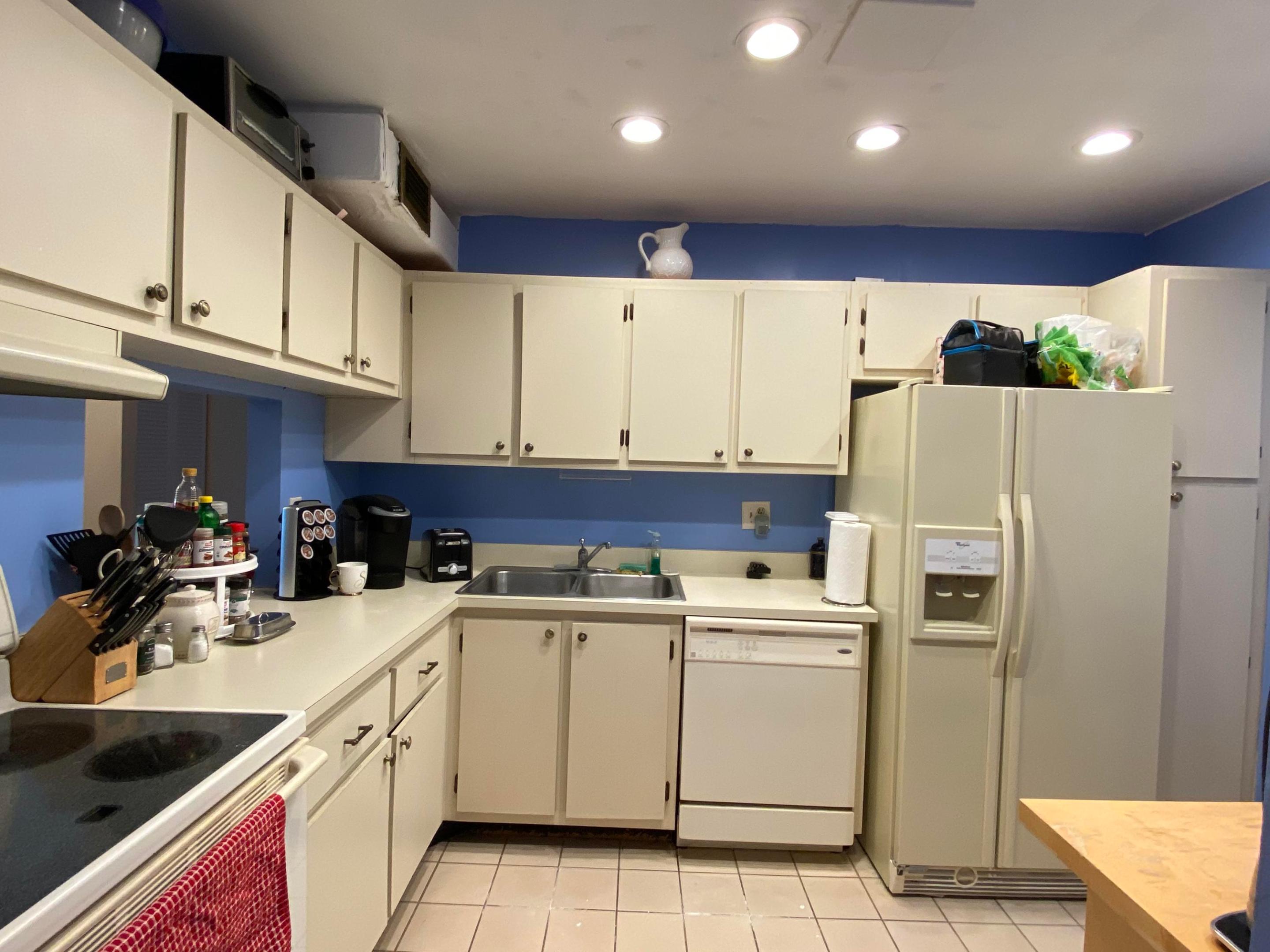 GOLDEN LAKES VILLAGE CONDO B C D - Residential