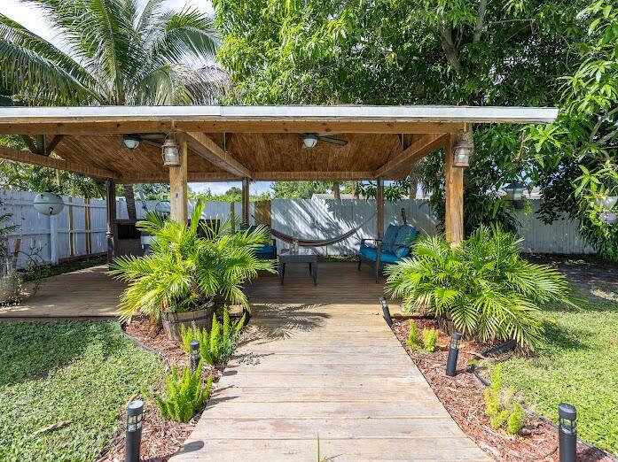 PALM SPRINGS VILLAGE 2 - Residential