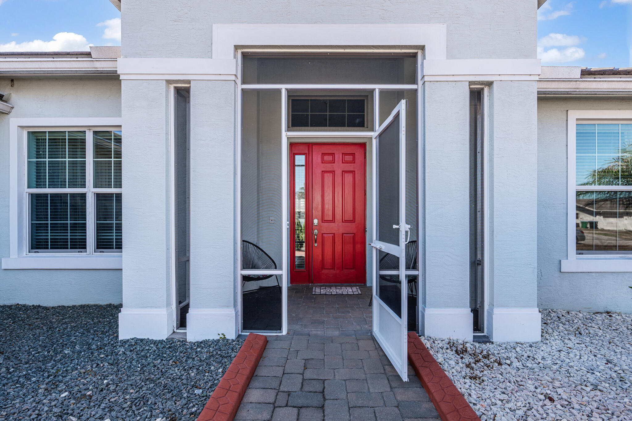 898 SW Curtis Street