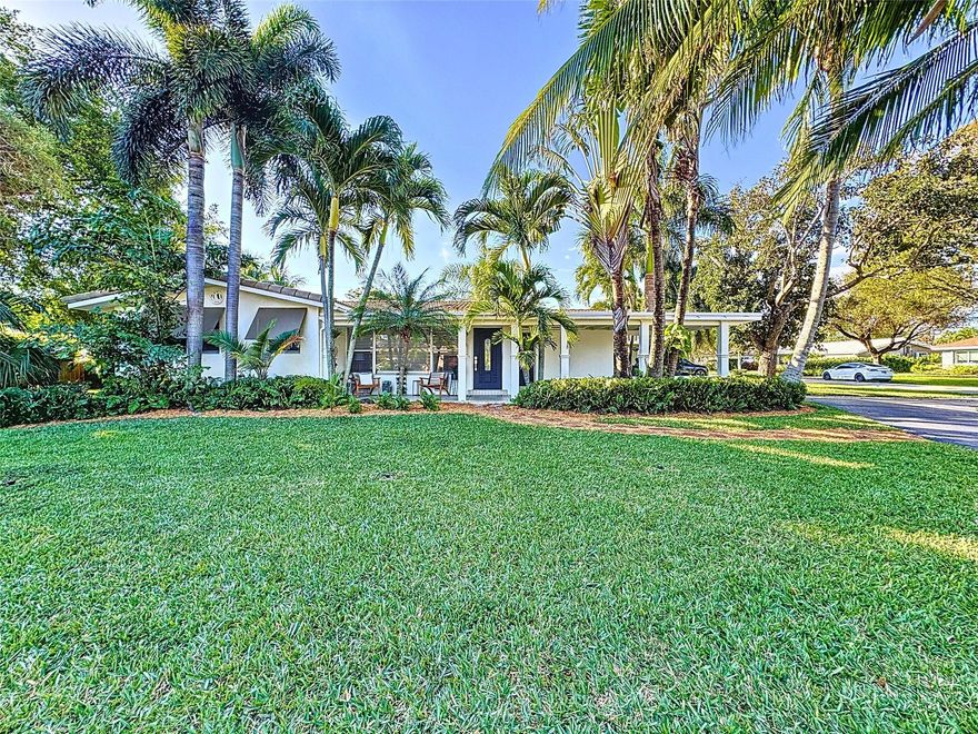 LHP -  Meticulously Maintained Corner Lot Home with Private back yard. Fantastic Location, walk to the Publix Shopping Plaza with the Best Restaurants and Shops in area.  Zip over to The Marina Or that Hideaway Beach like Park on the Intracoastal.  Great Floor plan with a Beautiful New Kitchen - Efficient Bonus Room that could be used in many ways.  Everything Perfect Throughout - A MUST SEE !!!