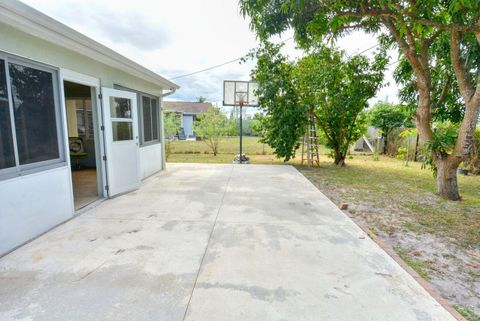 A home in Port St Lucie