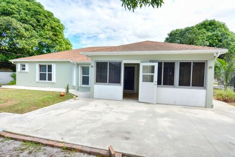 A home in Port St Lucie