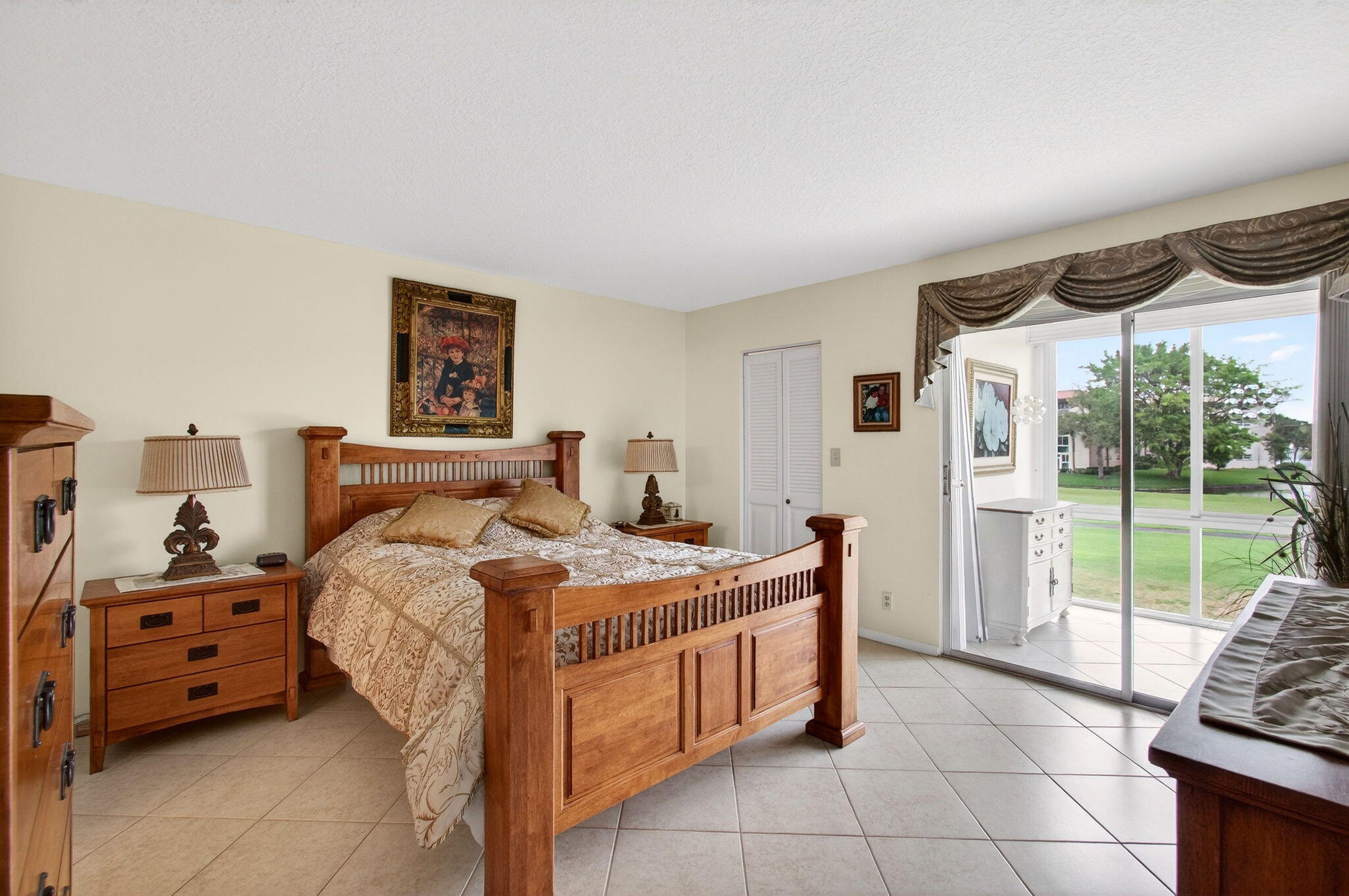 WYNMOOR - Residential