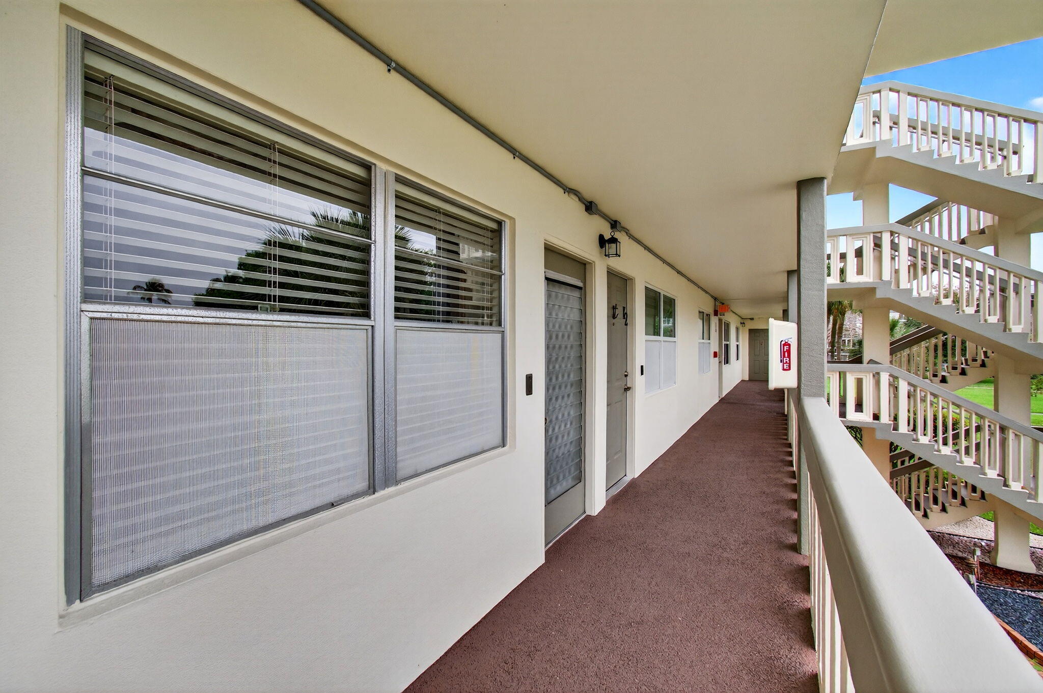 2902 Victoria Circle J-2