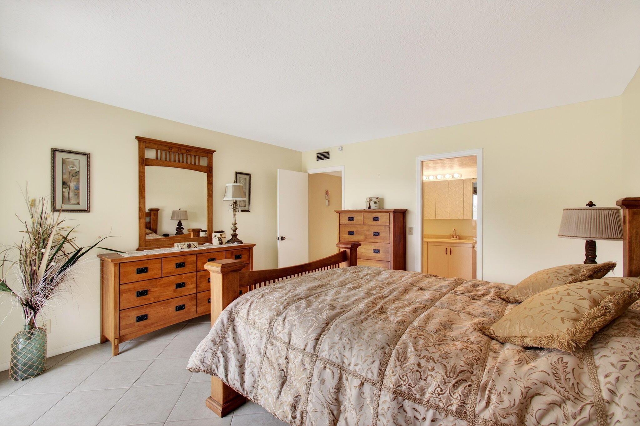 WYNMOOR - Residential