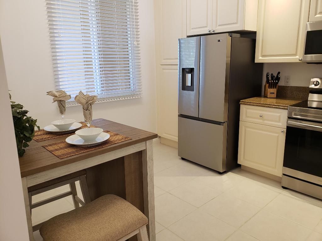 Photo of 10 Harbour Isle Drive E #204, Fort Pierce, FL 34949 (MLS # R11084492)