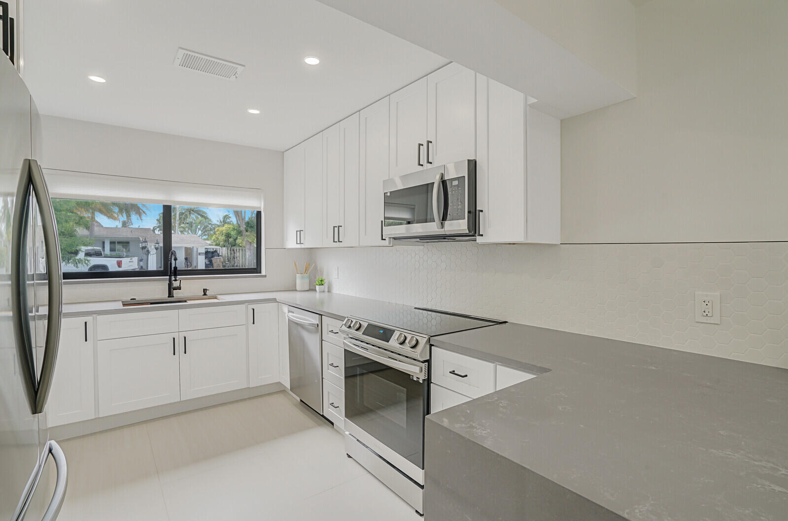 COVE 3RD SEC - Residential