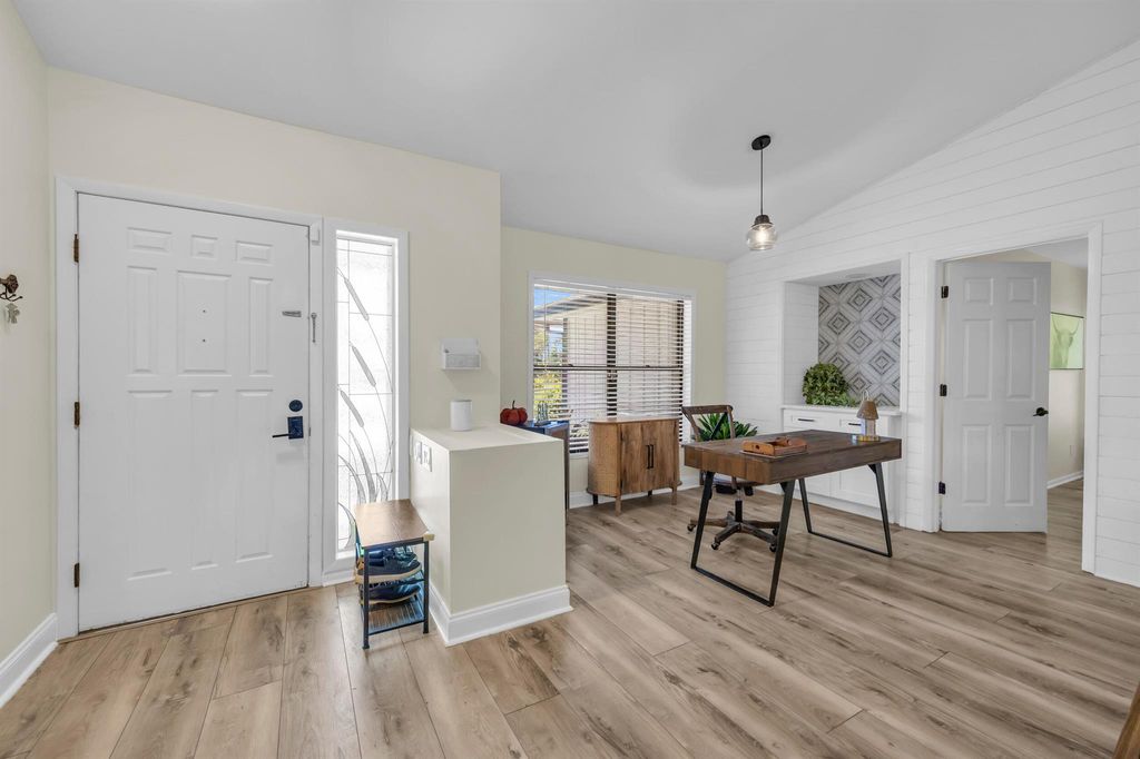 Photo of 6558 SE Roanoke Court, Hobe Sound, FL 33455 (MLS # R11117537)