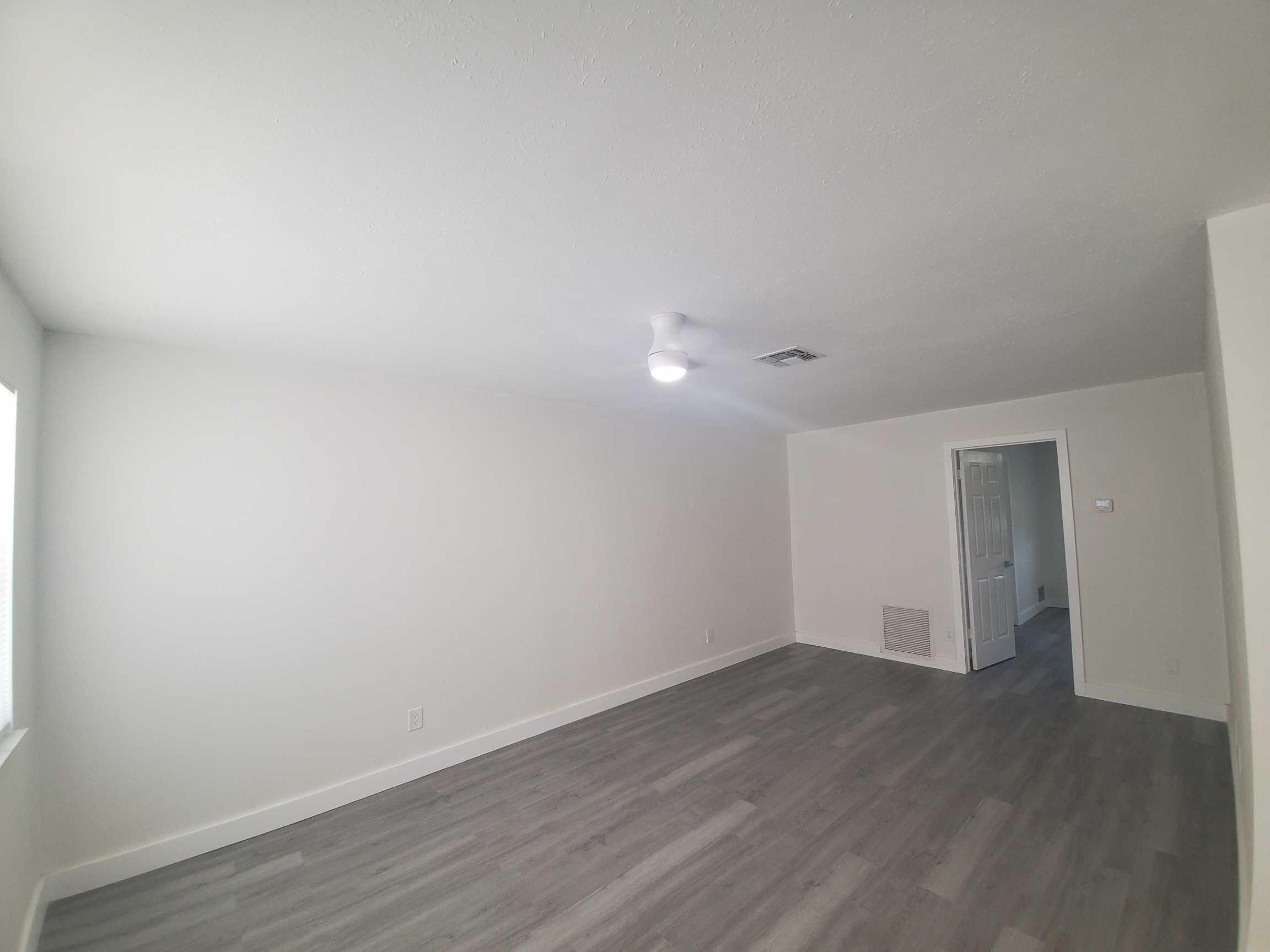 1240 CARLTON Court