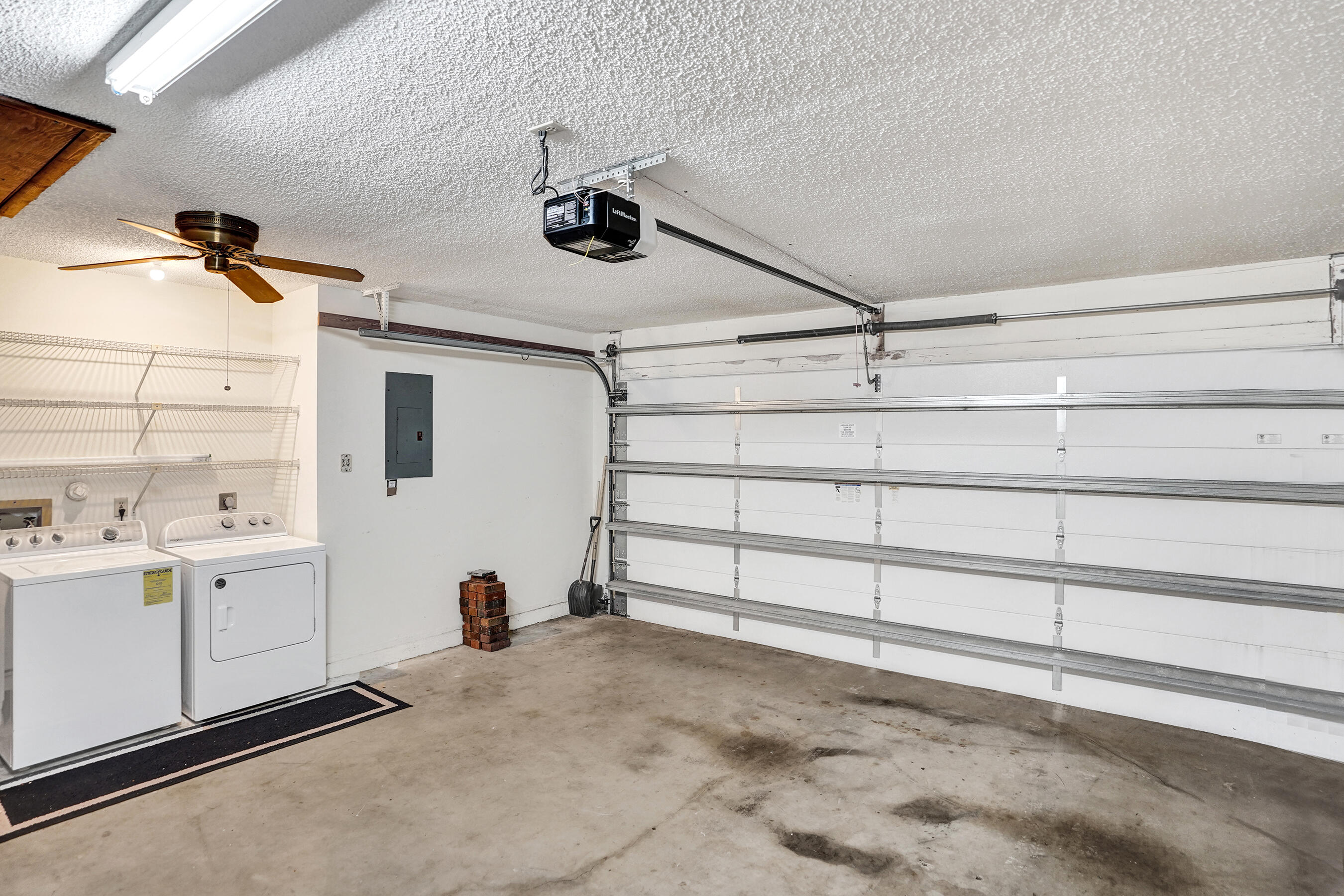 RAINBERRY BAY SEC 9 - Residential