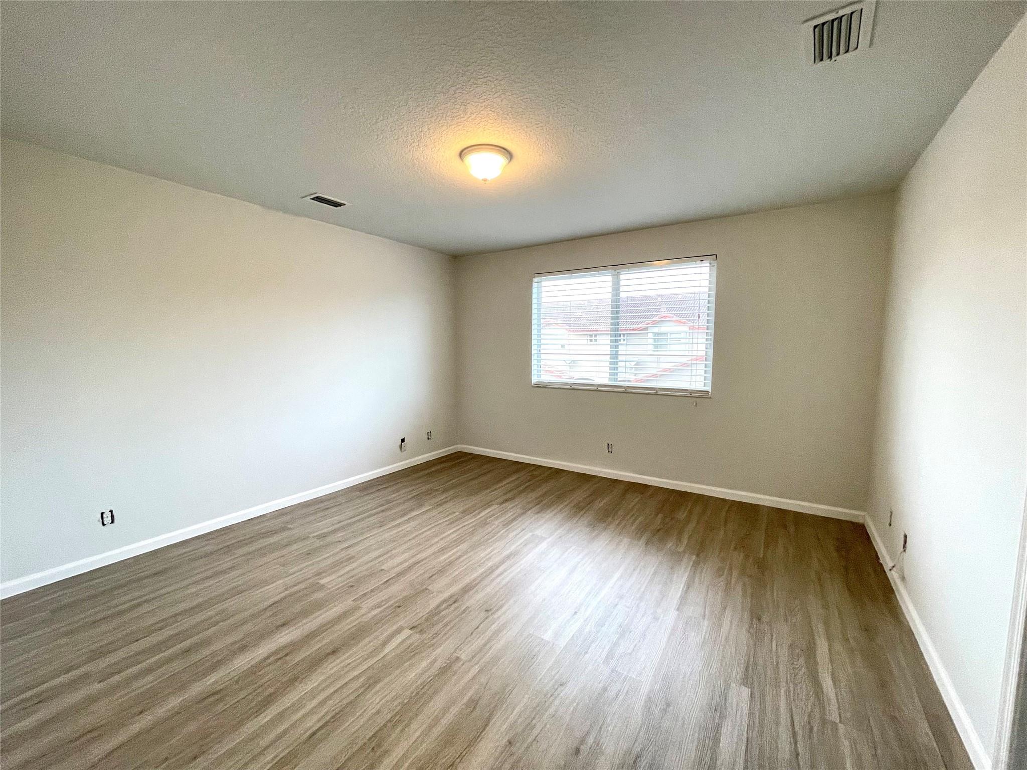 CORAL PARK TOWNHOMES WEST - Residential