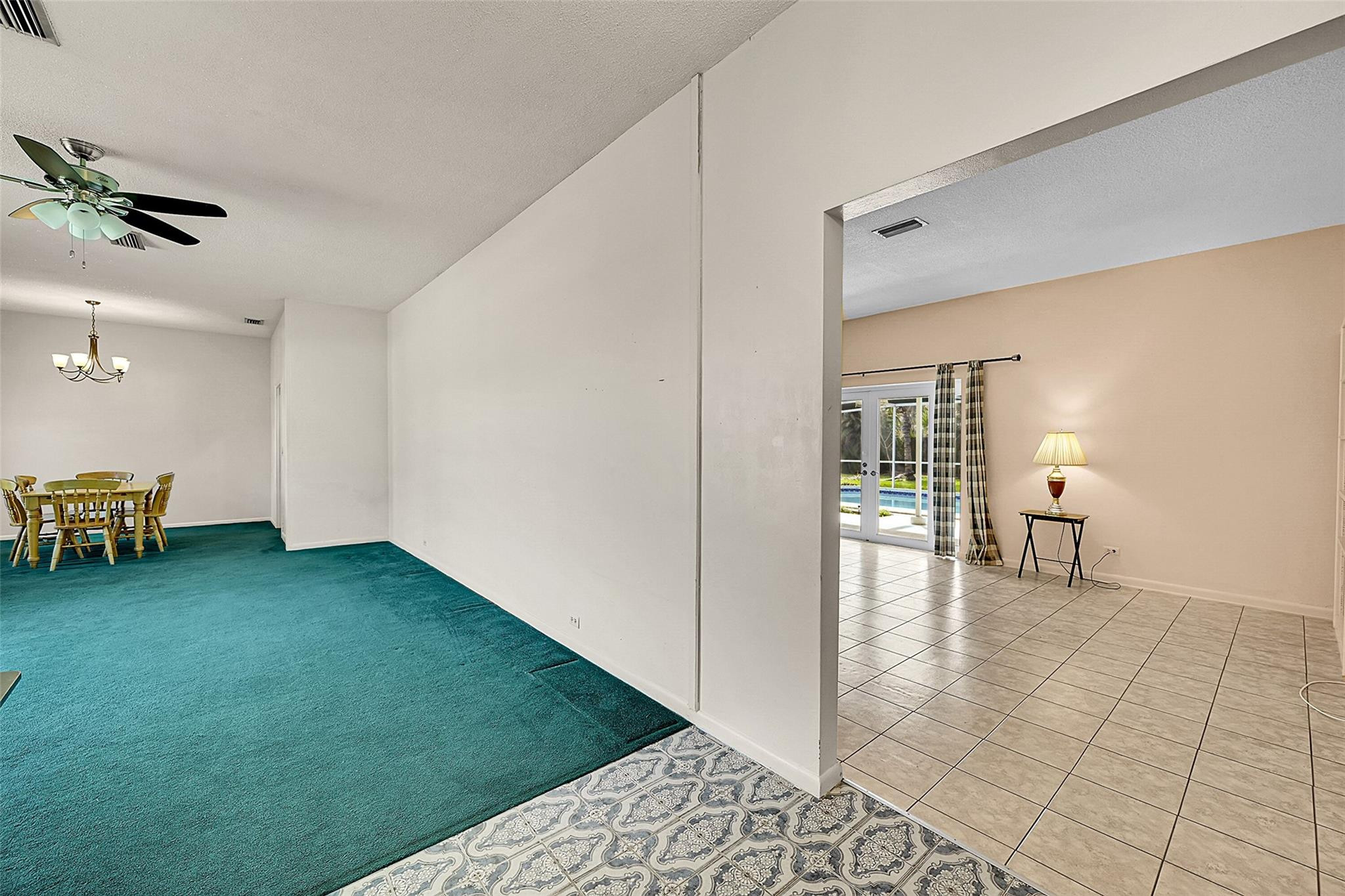 Plantations Secluded Gard - Residential