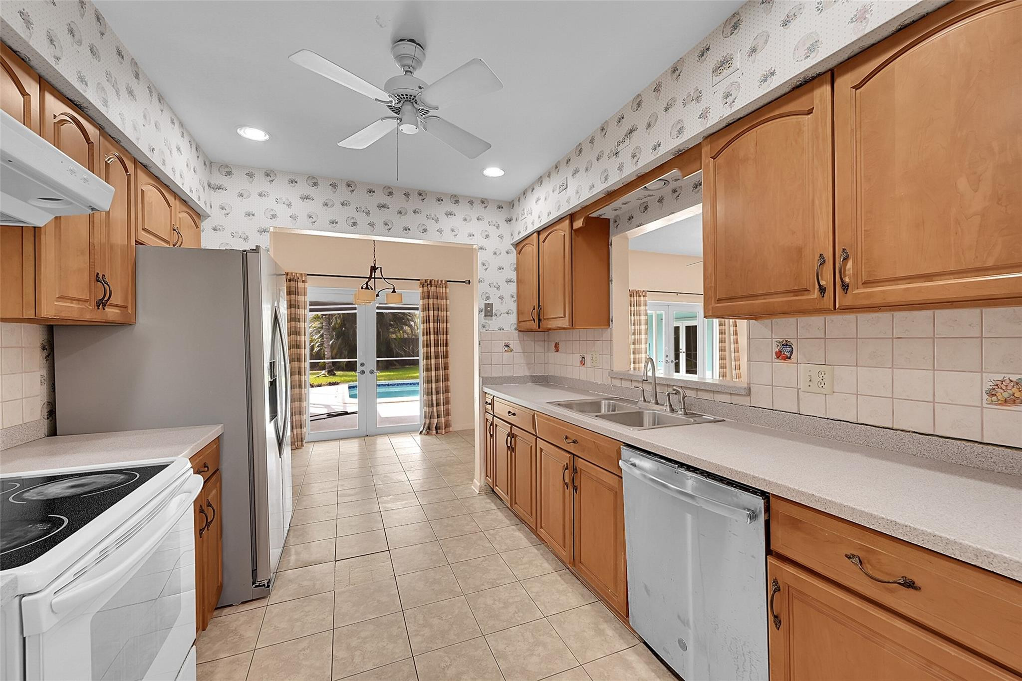 Plantations Secluded Gard - Residential