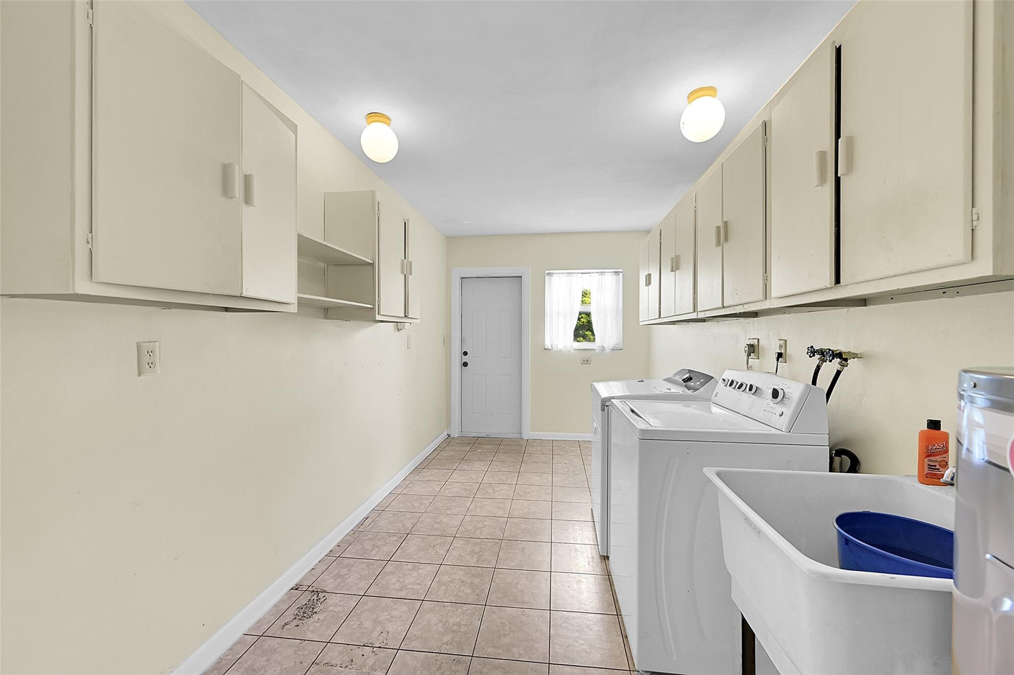 Plantations Secluded Gard - Residential