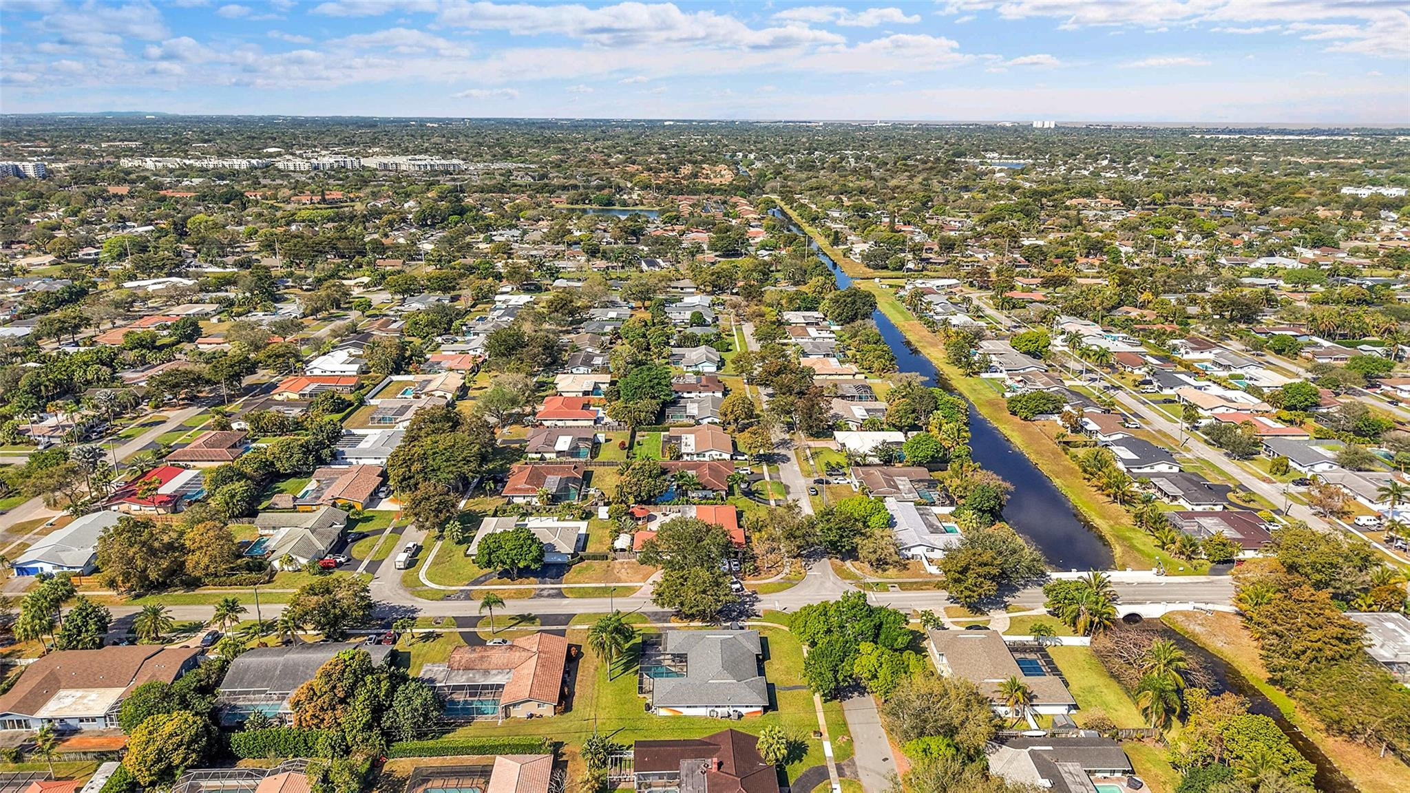 Plantations Secluded Gard - Residential