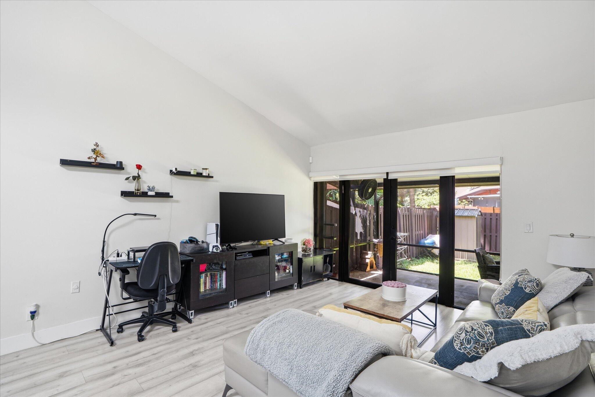 TAMERLANE - Residential