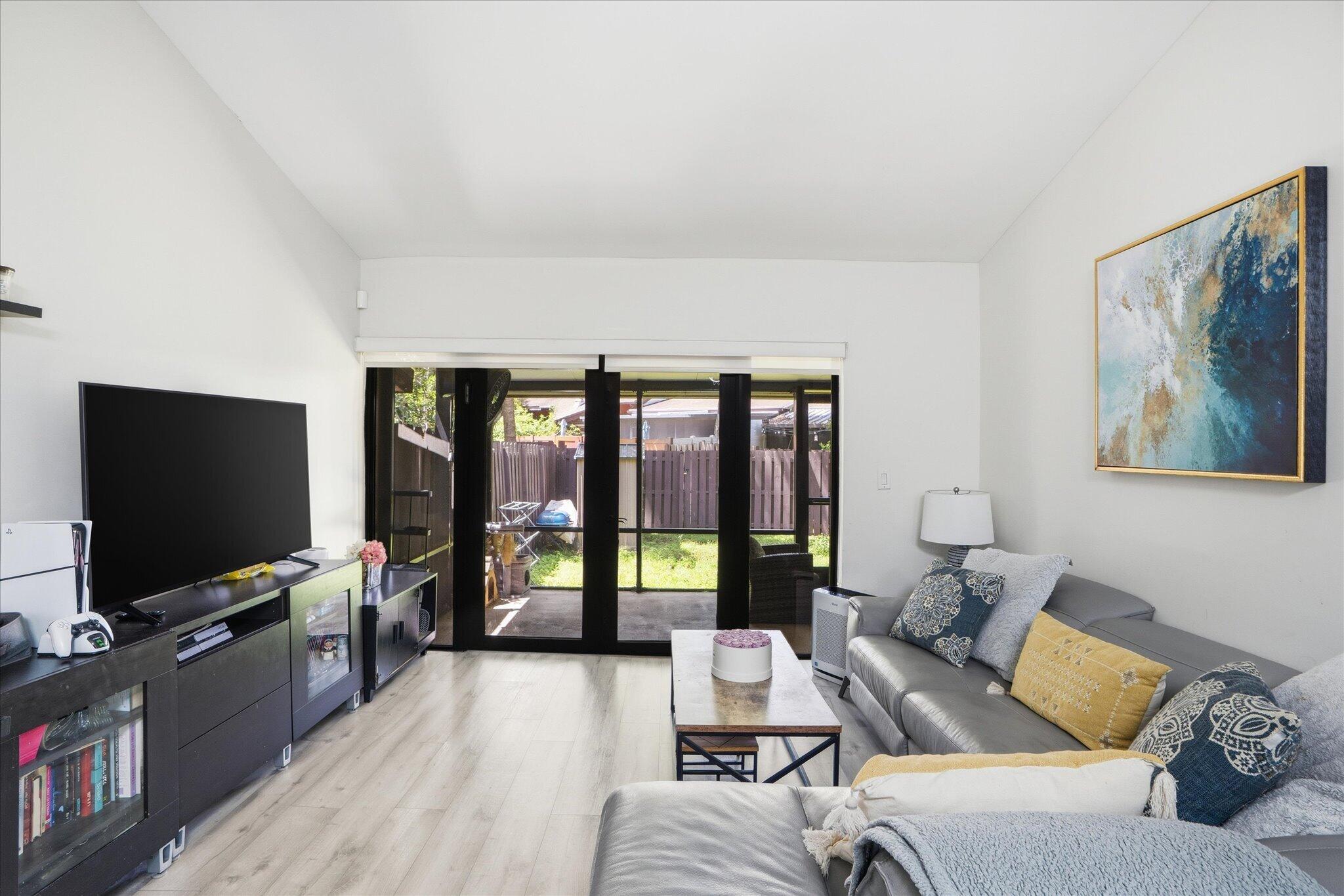 TAMERLANE - Residential