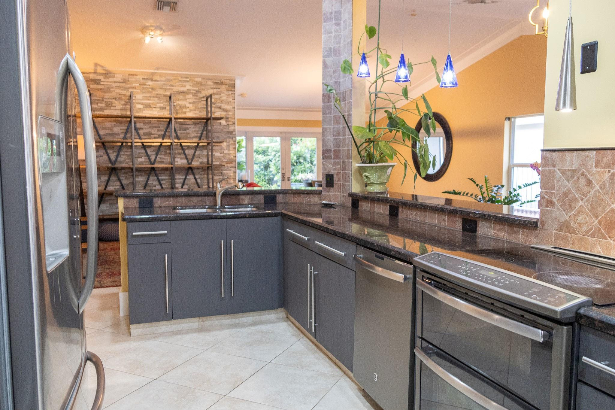 Arboretum 148-22 B - Residential