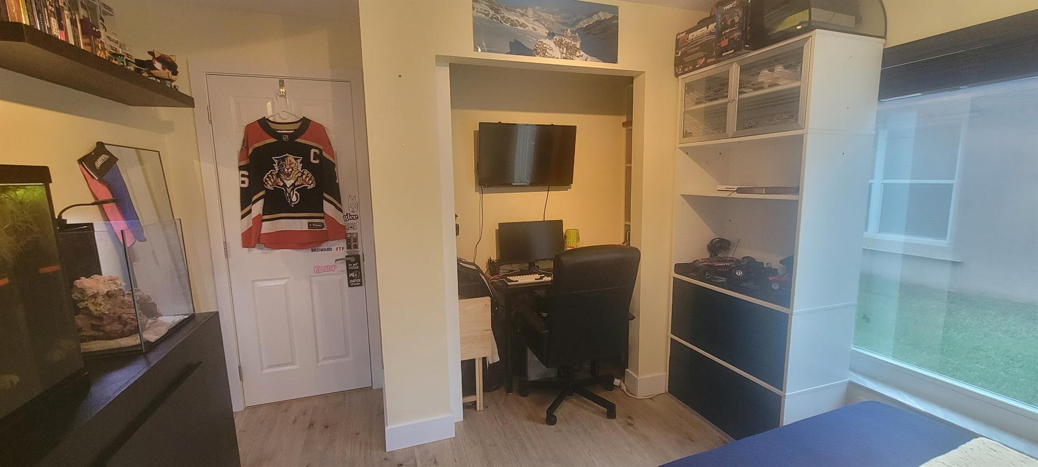 Arboretum 148-22 B - Residential