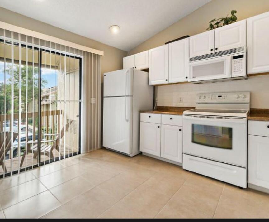 Properties 13135 Chadwick Court 7