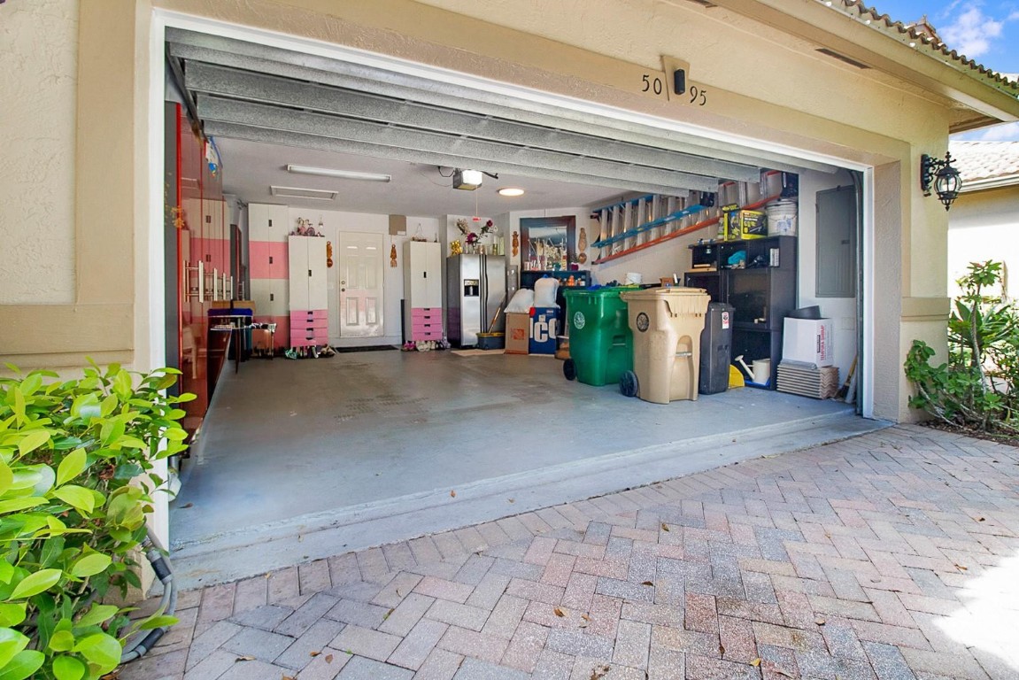 MADISON LAKES - Residential Lease