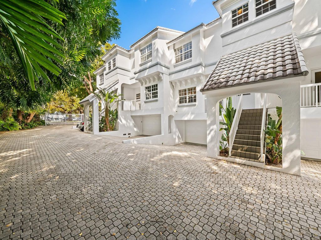 Photo of 1705 E Las Olas Boulevard #3, Fort Lauderdale, FL 33301 (MLS # F10550108)