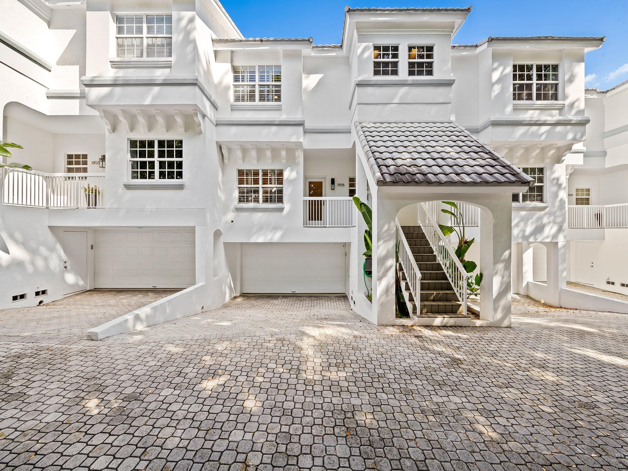 1705 E Las Olas Boulevard 3