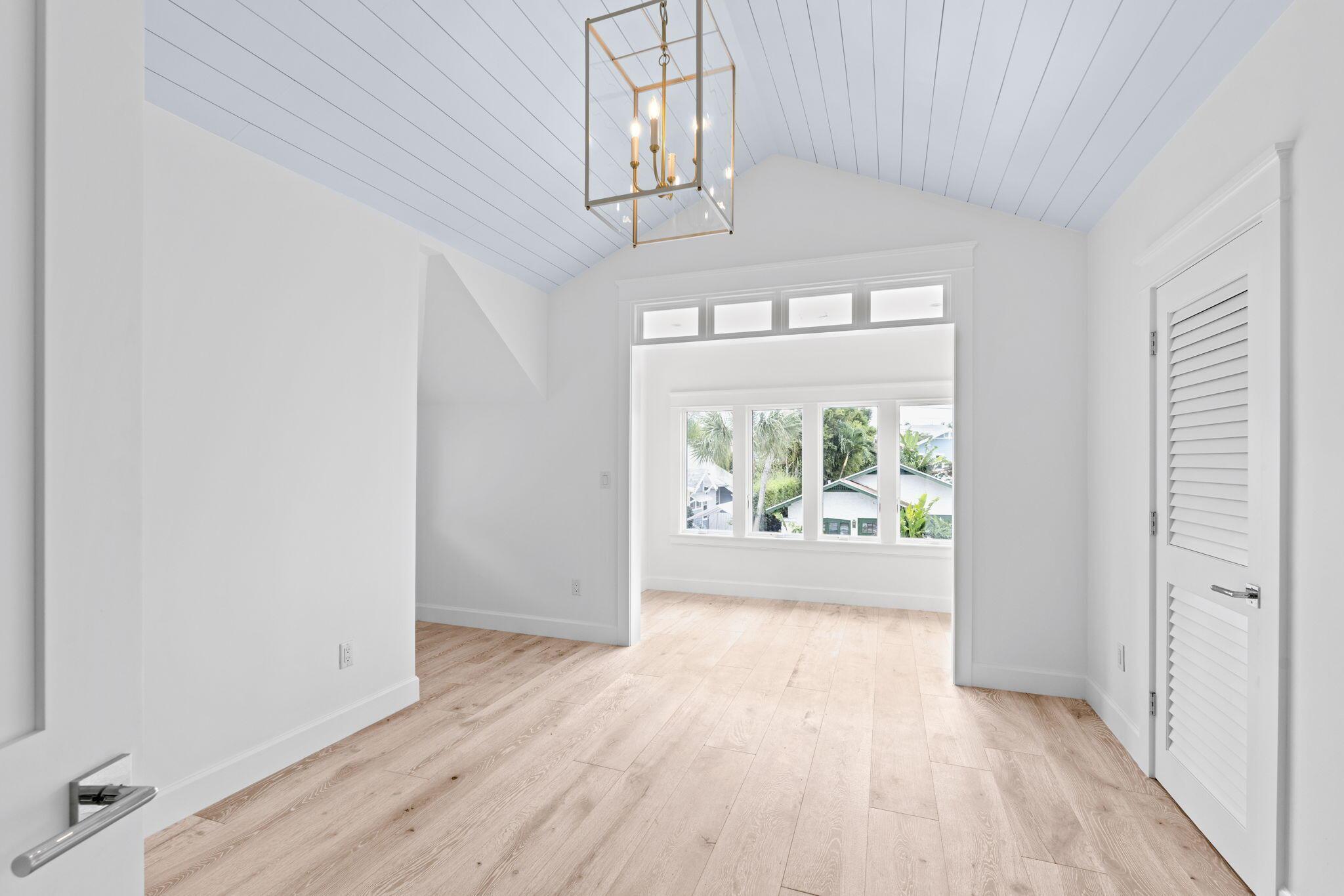 CARLBERG COURT IN - Residential