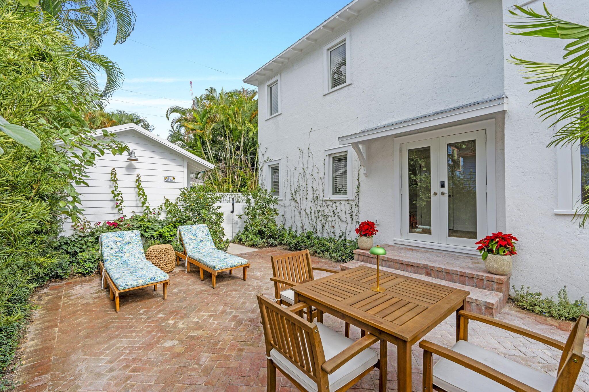 CARLBERG COURT IN - Residential