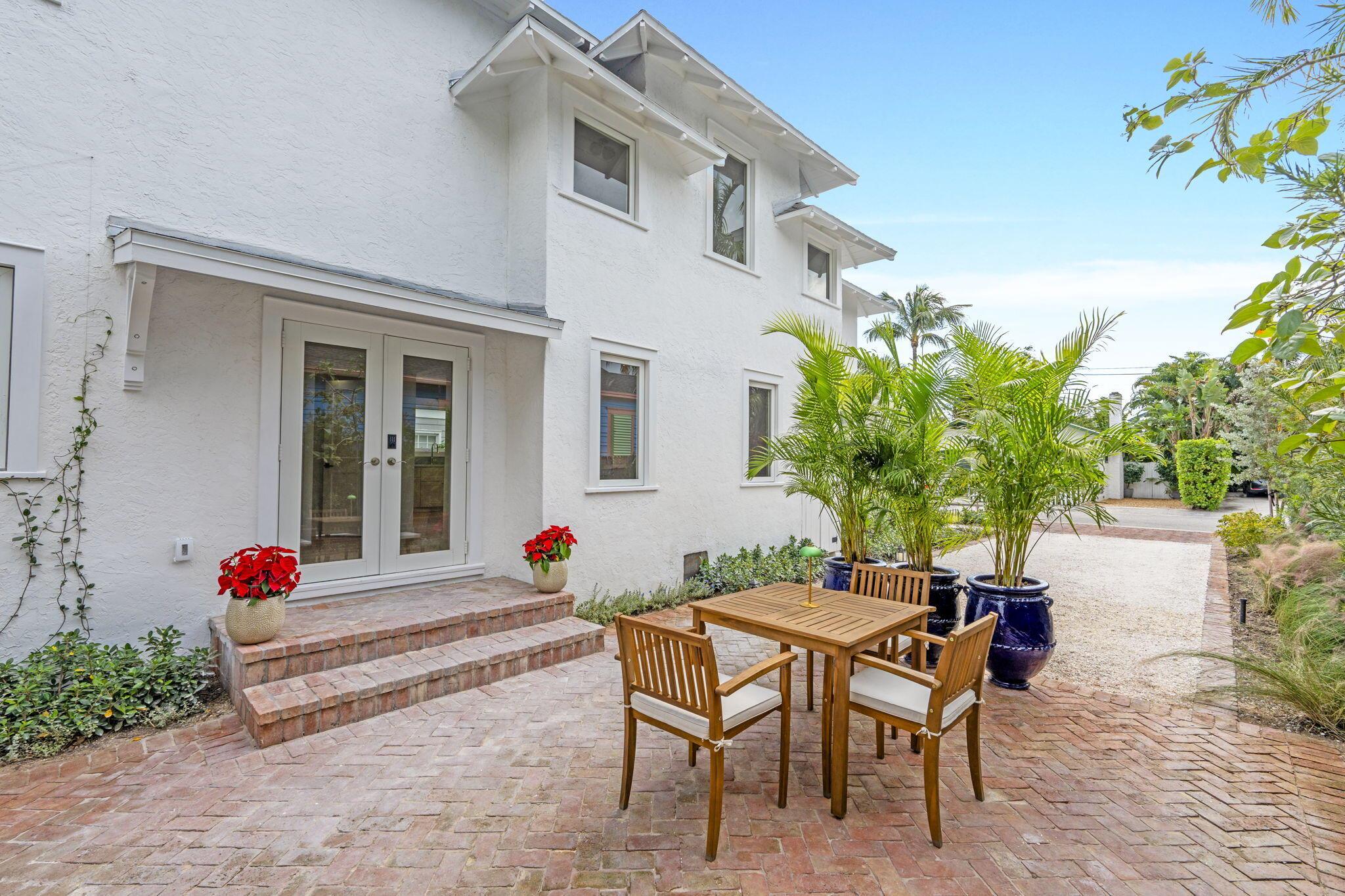 CARLBERG COURT IN - Residential