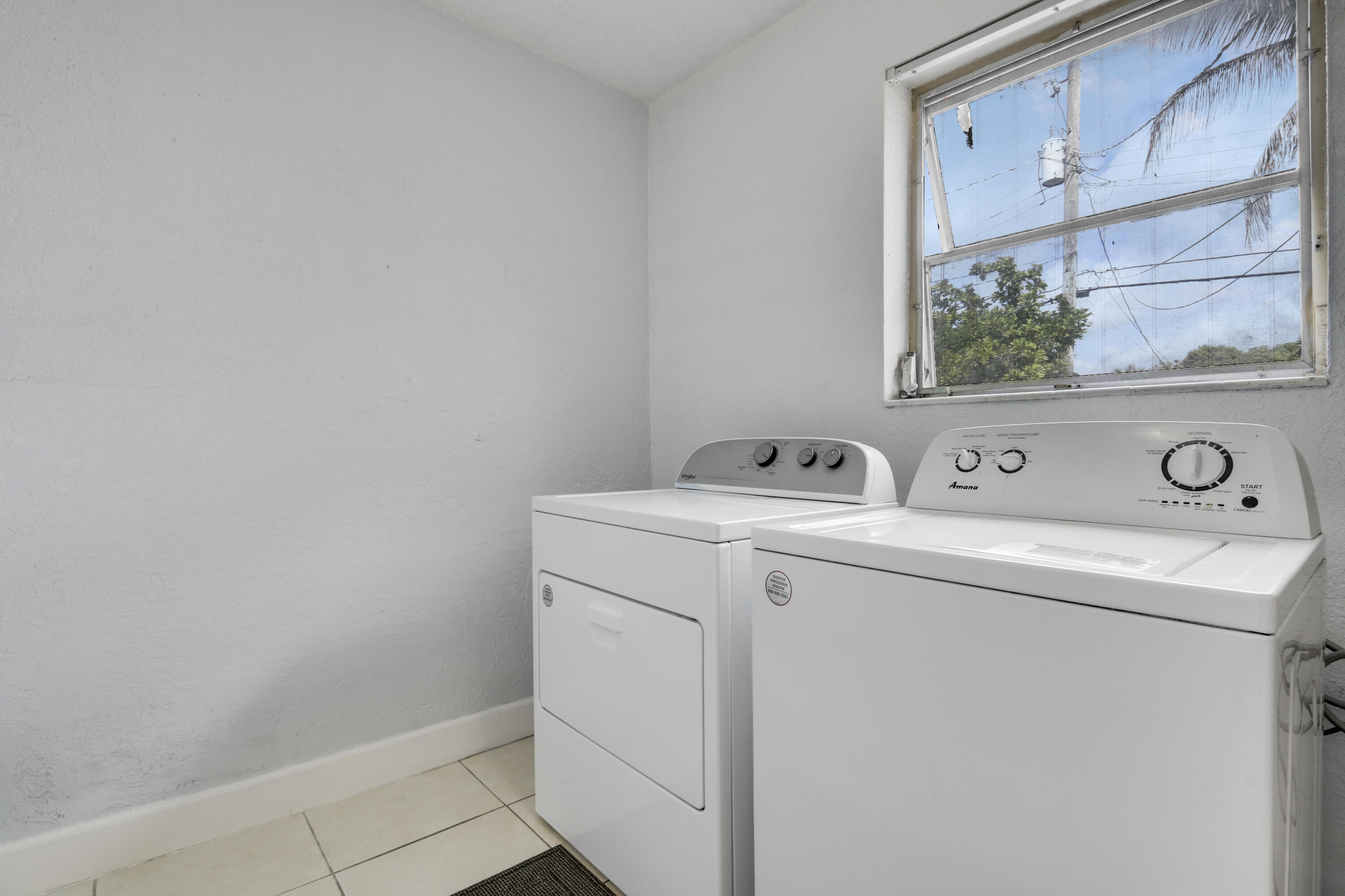 BONNIE LOCH - Residential